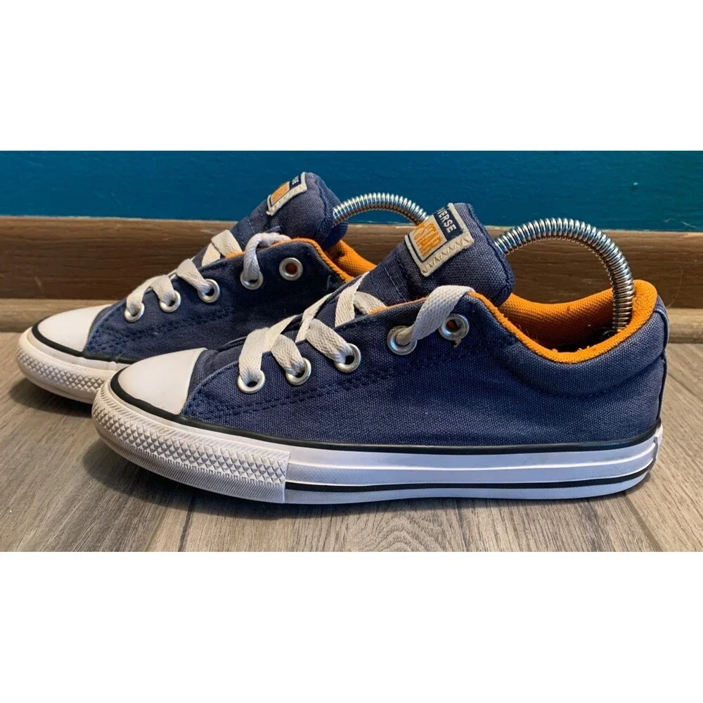 Converse Chuck Taylor All Star Kid's Size 2 Blue/Orange Low Tops Sneakers